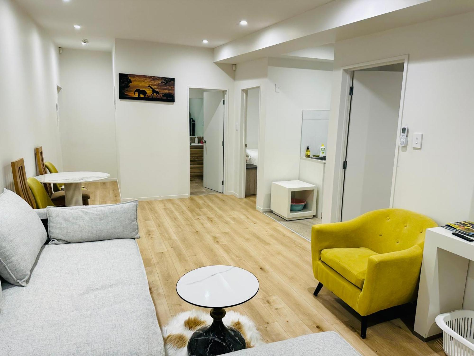 Otahuhu Town Centre Brand New Apartment 8B Окленд Экстерьер фото